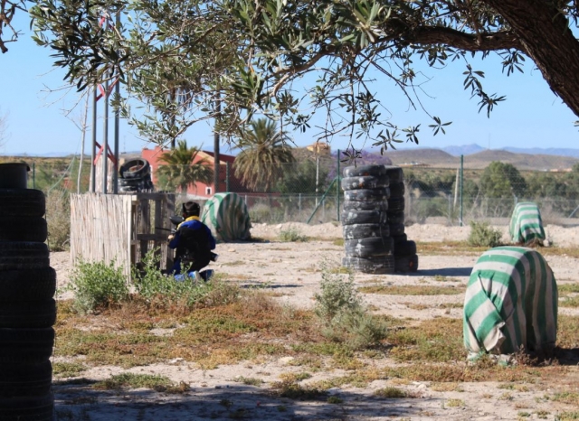  Paintball field with tires and protections 